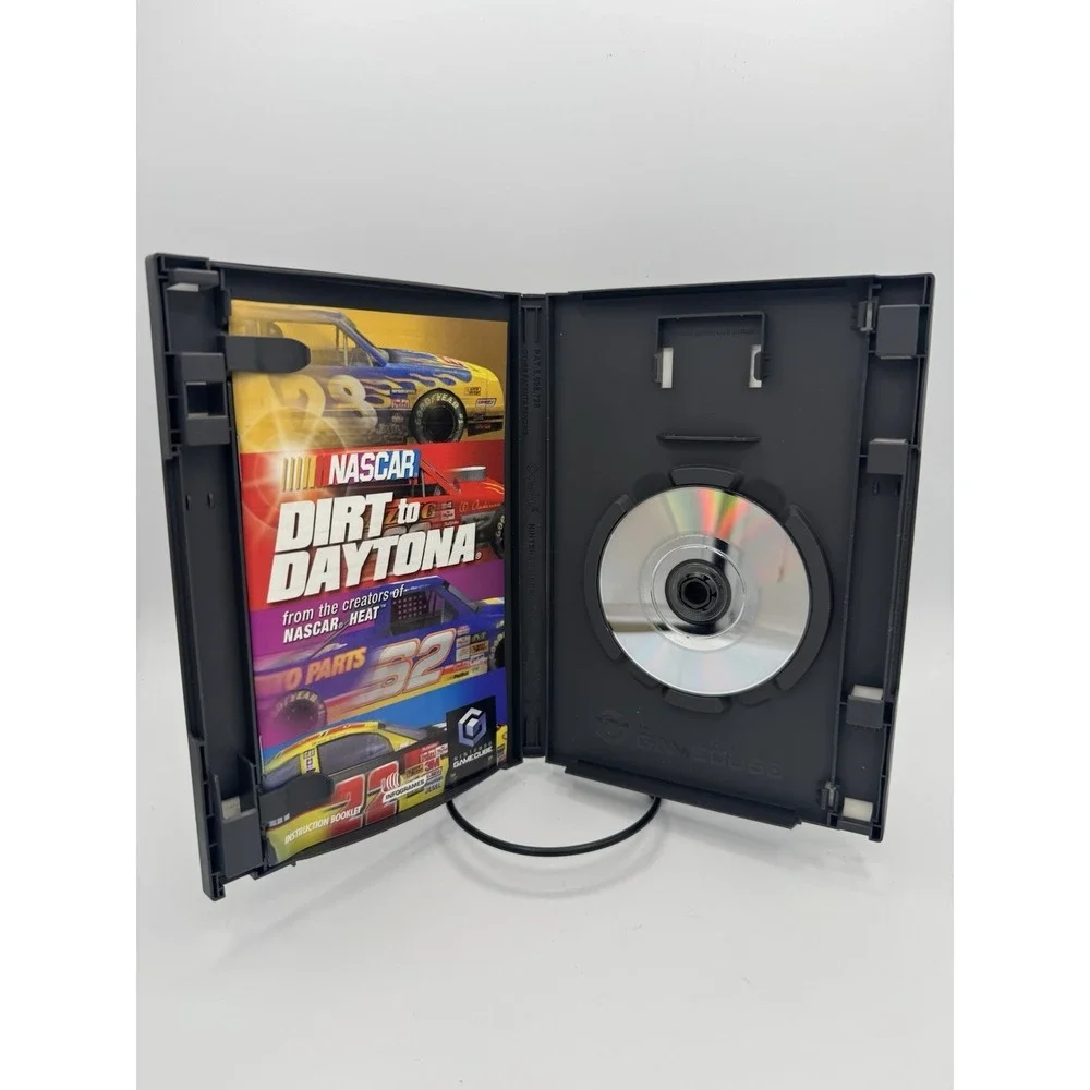 NASCAR: Dirt to Daytona (Nintendo GameCube, 2002) Complete CIB